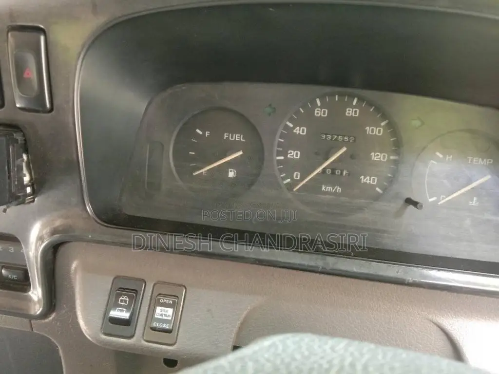 Nissan Caravan Long 1994 Van (Used)