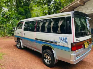 Nissan Caravan Long 1994 Van (Used)