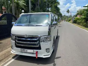 Toyota KDH Super GL 200 2007 Van (Used)