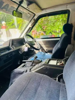 Nissan Vanette 1993 Van (Used)