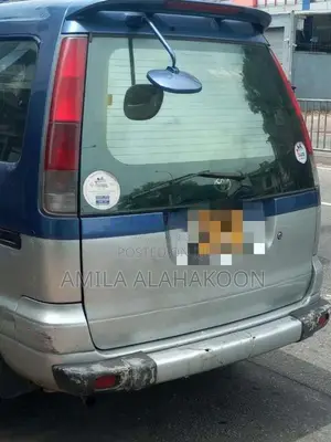 Toyota CR41 1997 Van (Used)