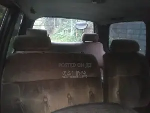 Nissan Serena 1993 Van (Used)