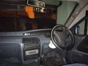 Toyota CR41 1997 Van (Used)
