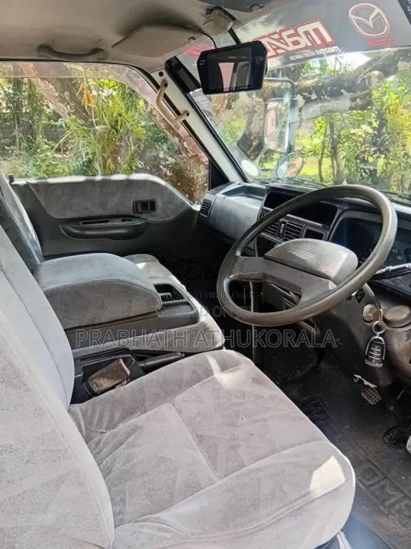 Mazda Vanette 1995 Van (Used)