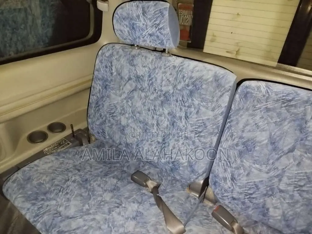 Toyota CR41 1997 Van (Used)