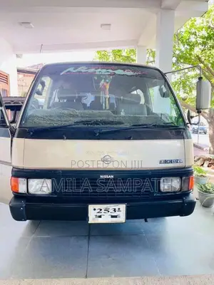 Nissan Caravan 1994 Van (Used)