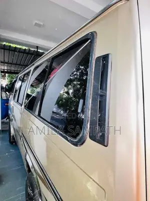 Nissan Caravan 1994 Van (Used)