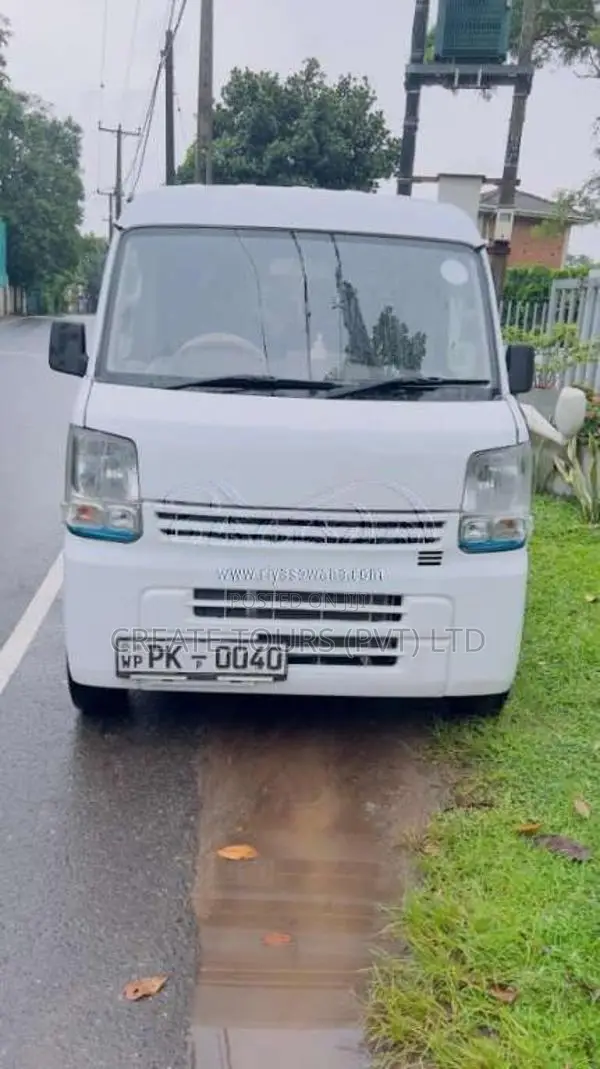 Nissan Clipper 2017 Van (Used)