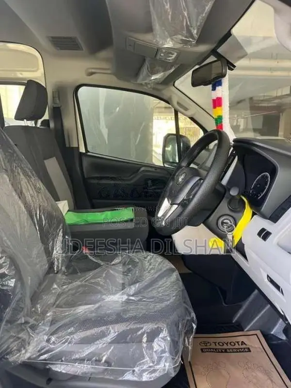 Toyota HIACE 2025 Van (Used)