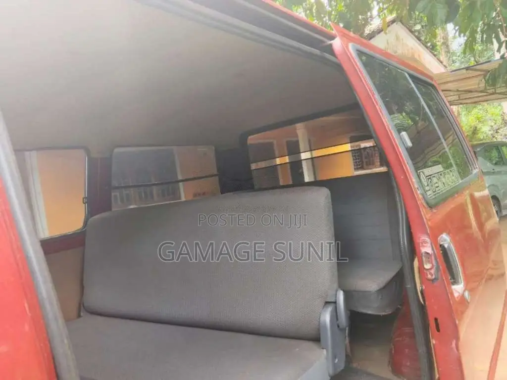 Mitsubishi L300 1985 Van (Used)