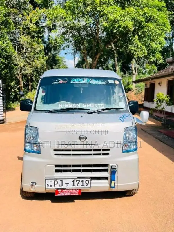 Nissan DA 64 2018 Van (Used)