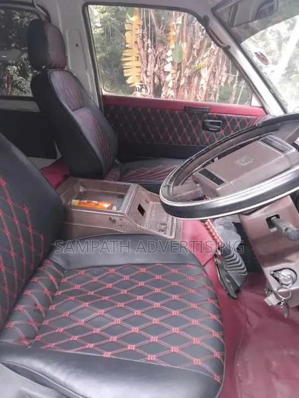 Nissan Vanette 1984 Van (Used)