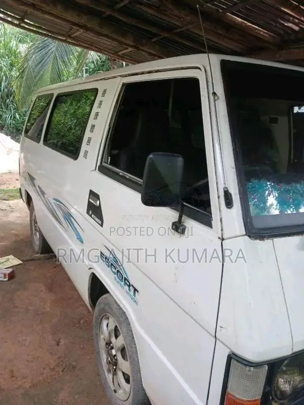 Mitsubishi Delica 1980 Van (Used)