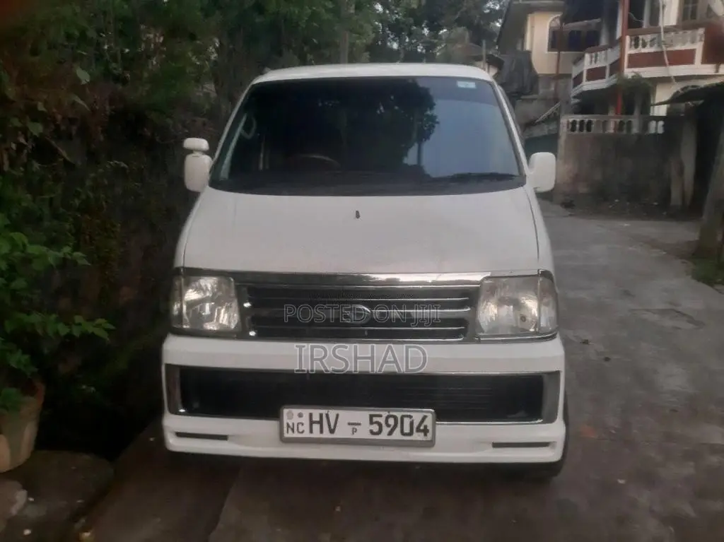 Daihatsu S200 2000 Van (Used)