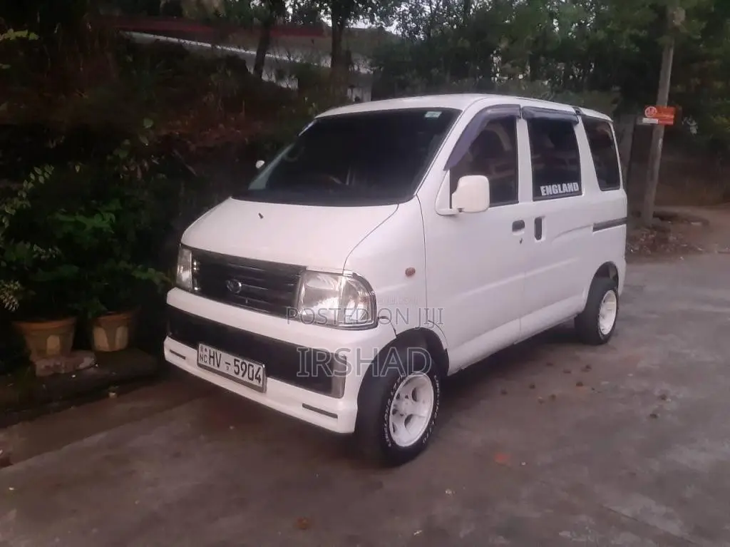 Daihatsu S200 2000 Van (Used)