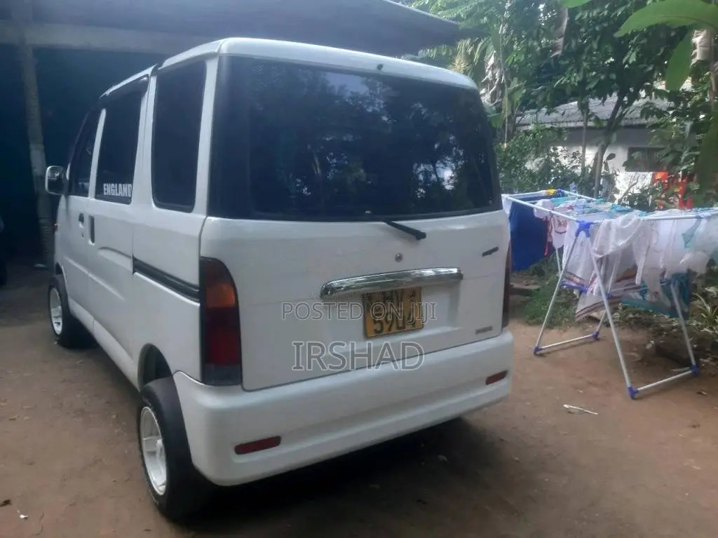 Daihatsu S200 2000 Van (Used)