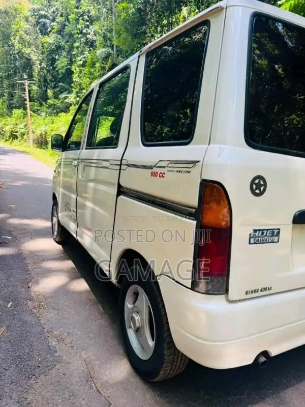 Daihatsu Hijet 2005 Van (Used)