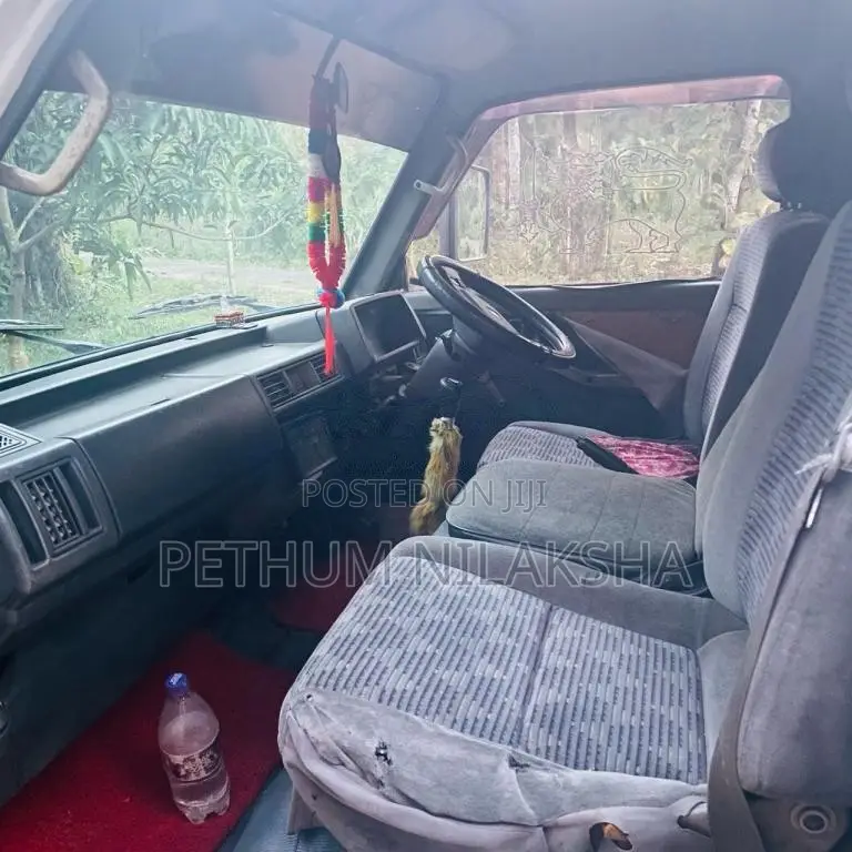 Mazda Brawny 1992 Van (Used)