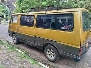 Nissan Vrg 1984 Van (Used)