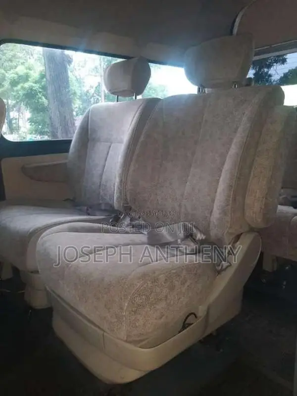 Nissan Caravan 2004 Van (Used)
