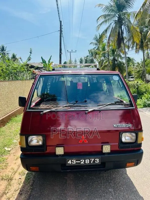 Mitsubishi L300 1984 Van (Used)
