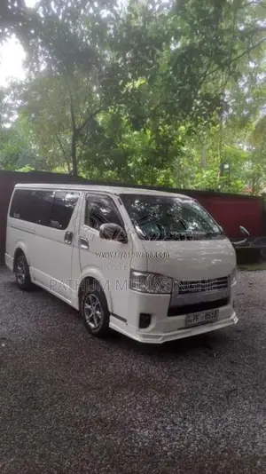 Toyota KDH 2011 Van (Used)