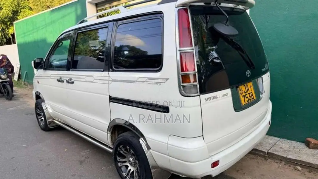 Toyota TownAce Cr 52 Noah 1999 Van (Used)
