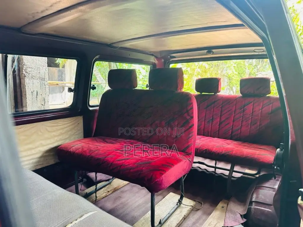 Mitsubishi L300 1984 Van (Used)