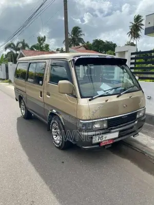 Nissan Caravan 1999 Van (Used)