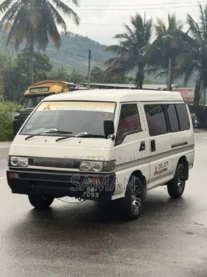 Mitsubishi PO5 1992 Van (Used)