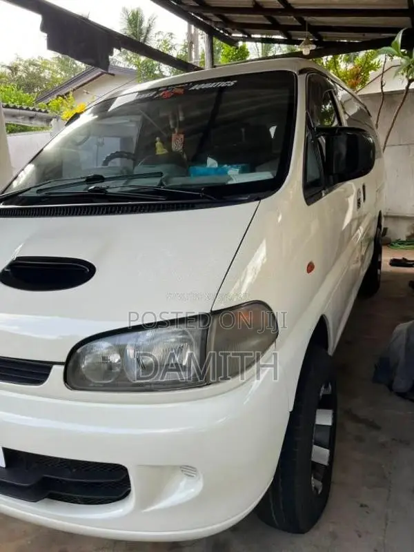 Mitsubishi SpaceL400 1996 Van (Used)