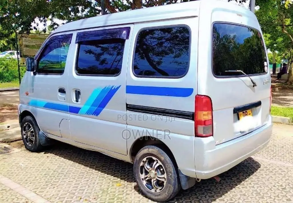 Suzuki Every 2001 Van (Used)