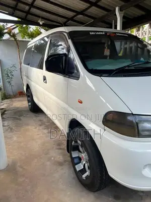 Mitsubishi SpaceL400 1996 Van (Used)