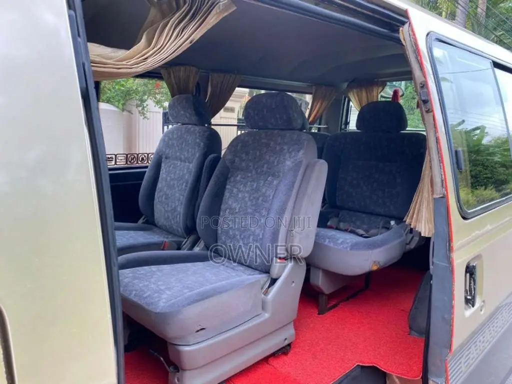 Nissan Caravan 1999 Van (Used)
