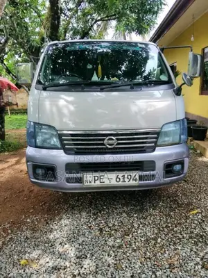 Nissan E25 2003 Van (Used)