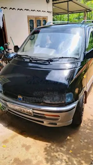 Nissan Serena 1997 Van (Used)
