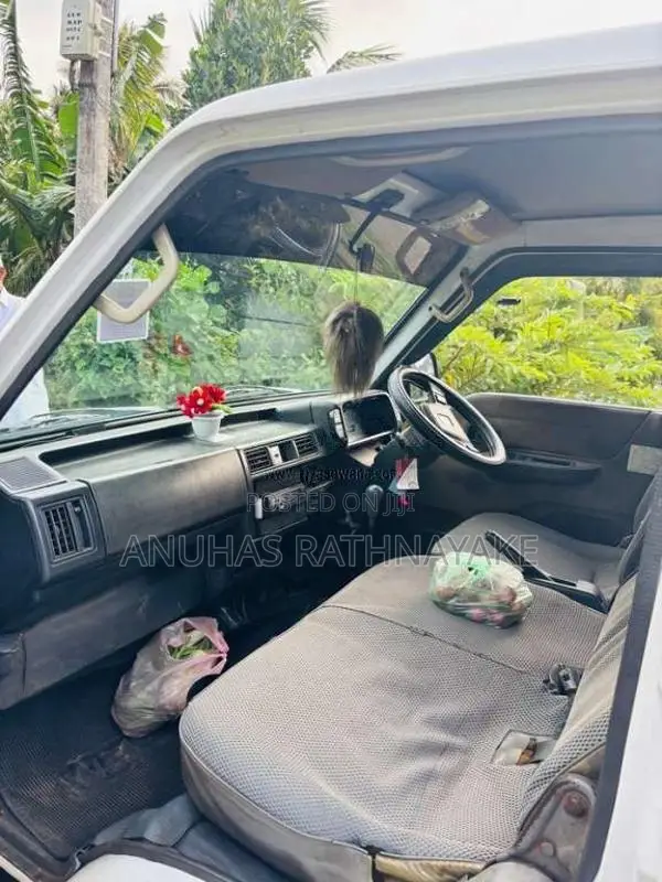 Nissan Vanette 1995 Van (Used)