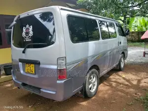 Nissan E25 2003 Van (Used)