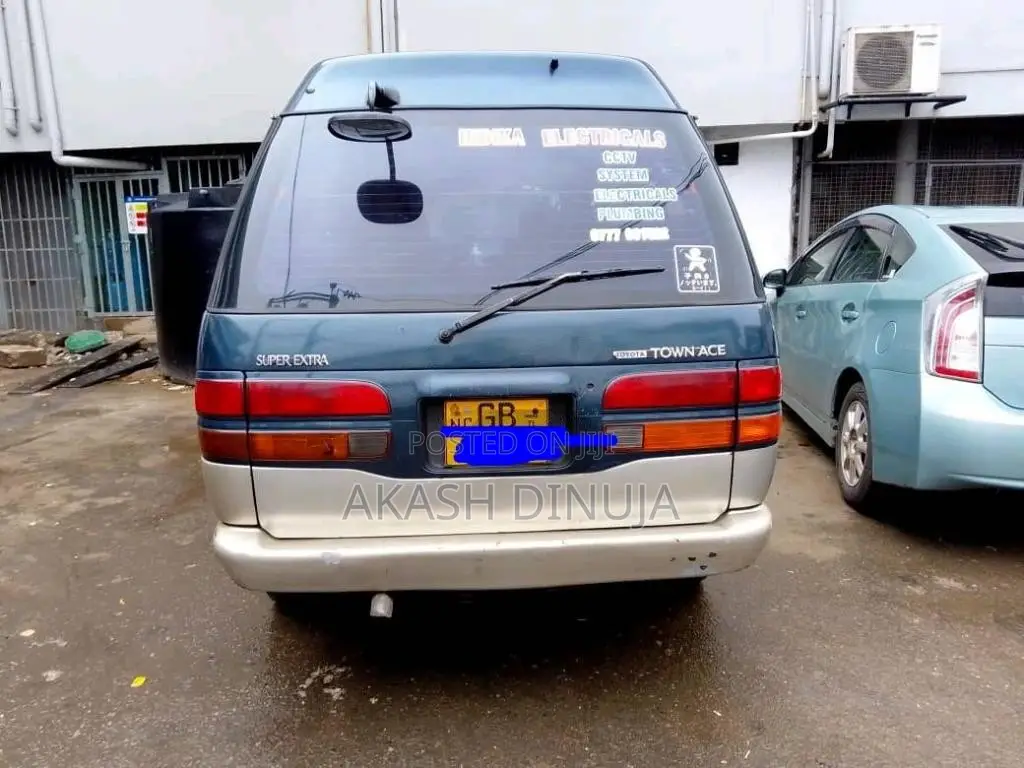 Toyota TownAce 1997 Van (Used)