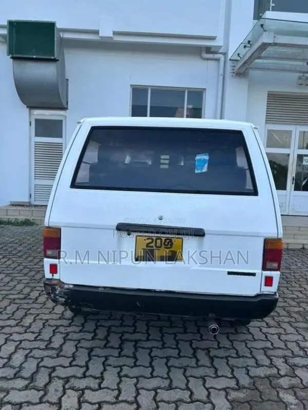 Mitsubishi Delica 1986 Van (Used)