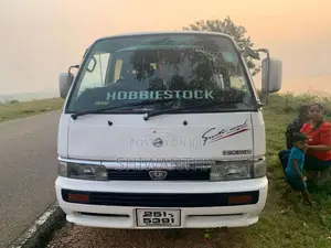 Nissan Caravan 1993 Van (Used)