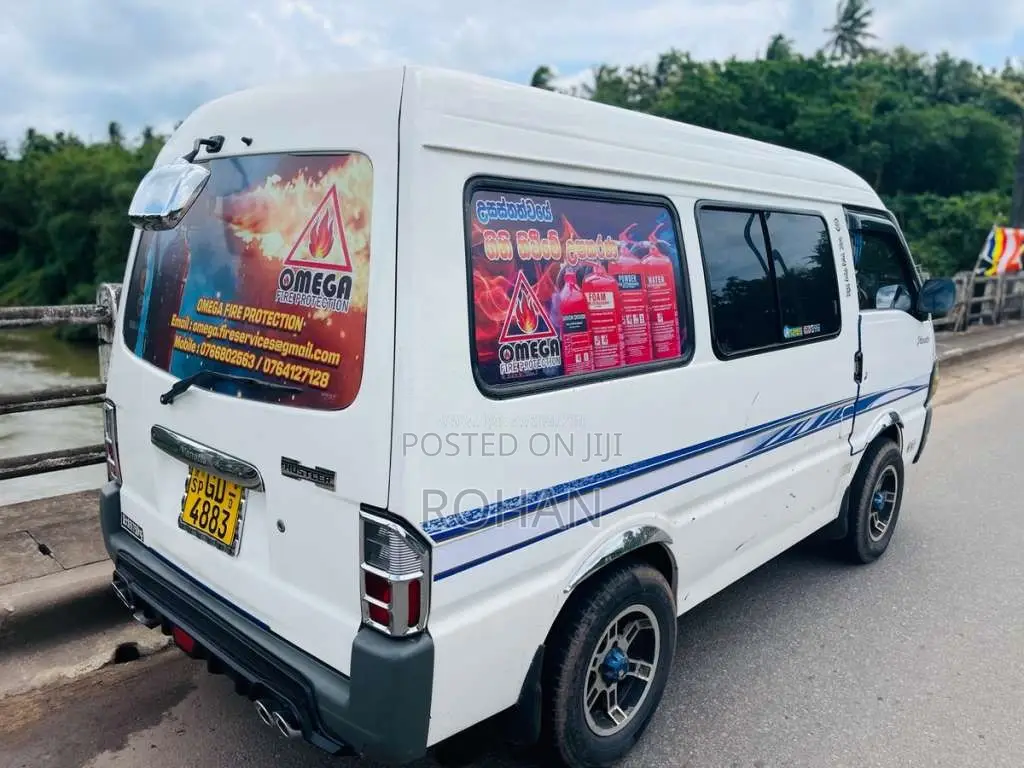 Nissan Vanette 2000 Van (Used)