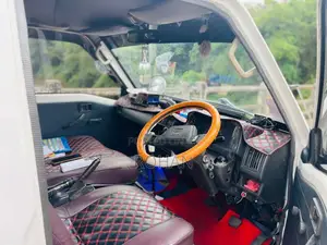Nissan Vanette 2000 Van (Used)
