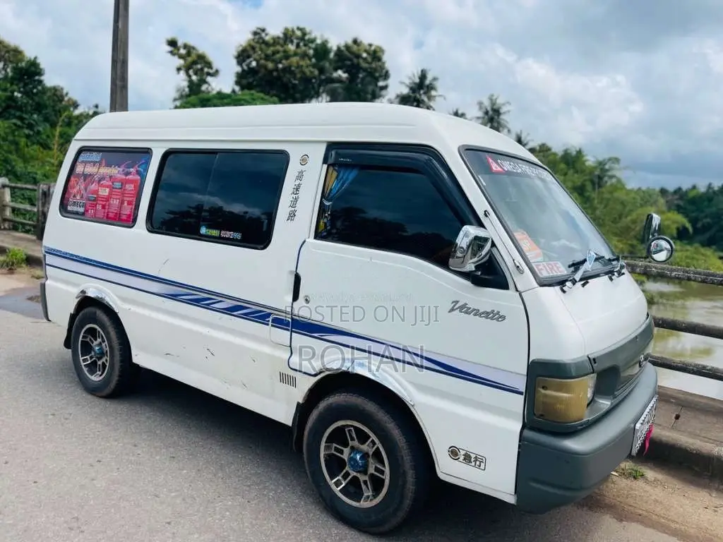 Nissan Vanette 2000 Van (Used)