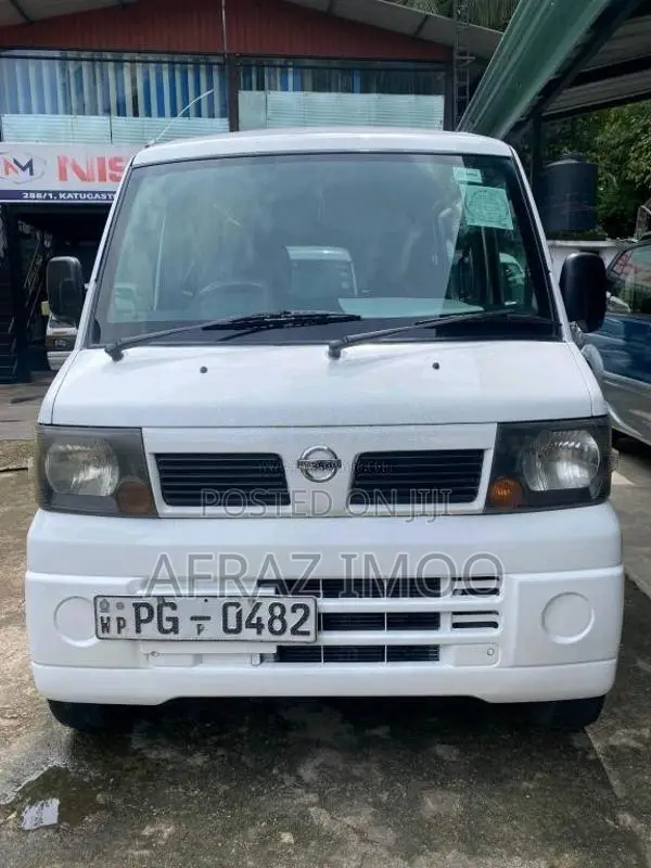 Nissan Clipper 2011 Van (Used)