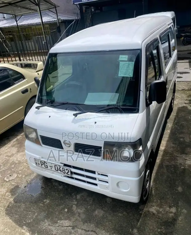 Nissan Clipper 2011 Van (Used)