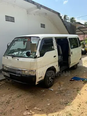 Nissan Caravan 2000 Van (Used)