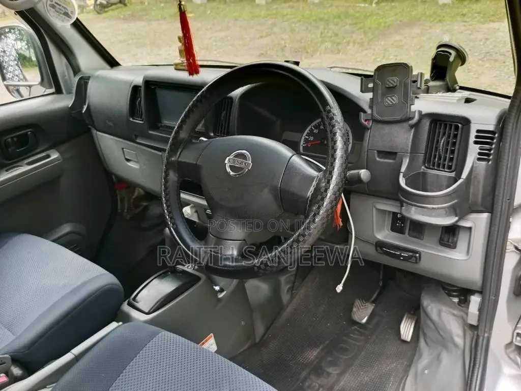 Nissan Clipper 2013 Van (Used)