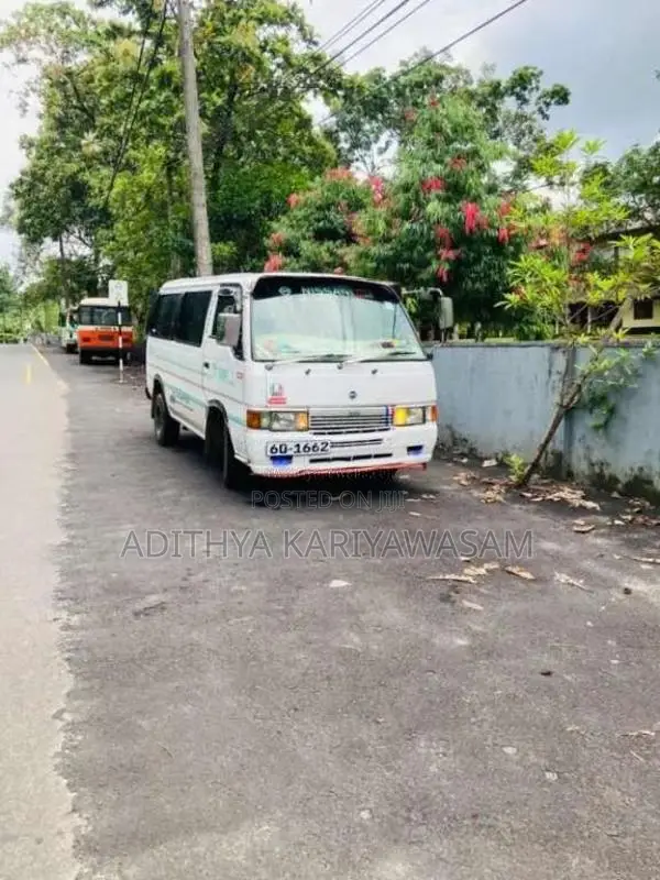 Nissan Caravan 1980 Van (Used)