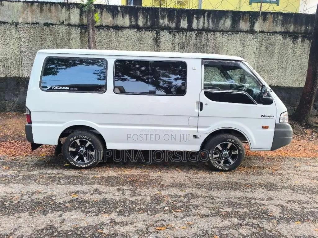 Mazda Bongo 2007 Van (Used)